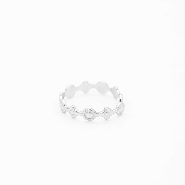 Bague Classy ajustable en acier inoxydable argent.