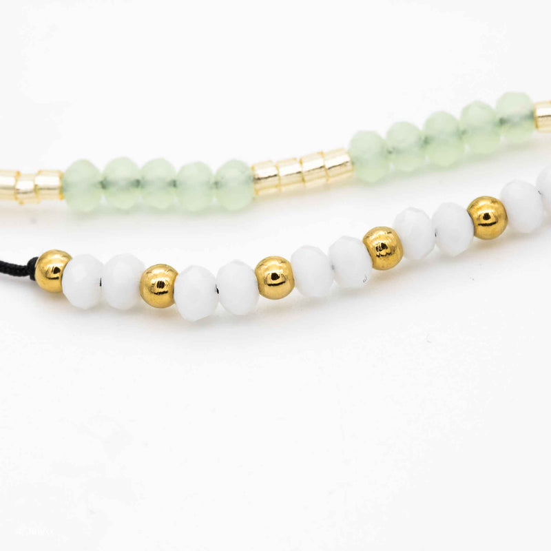 BC3003D - Bracelet Cordon Elastique avec Charm Trèfle Turquoise et Perles  Acier Doré