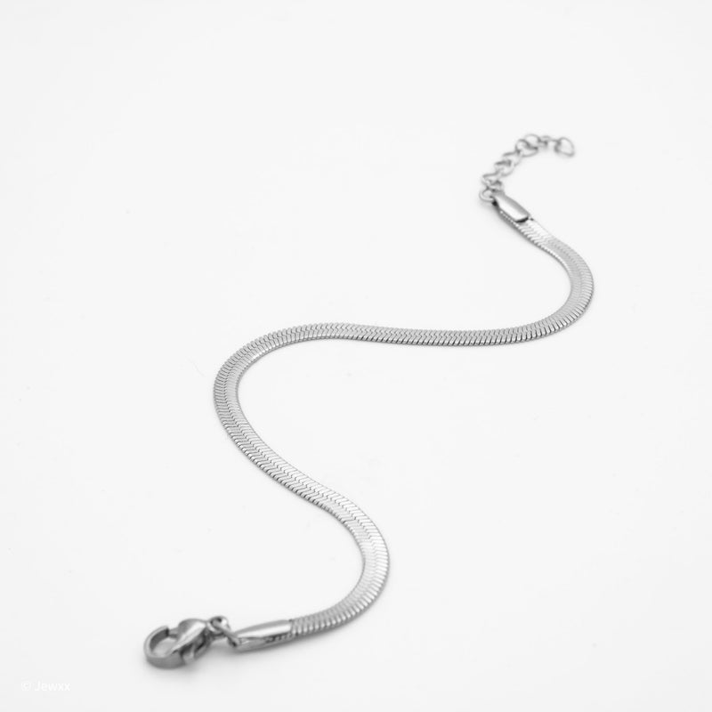 Bracelet Snake en acier inoxydable argent et largeur 3mm.